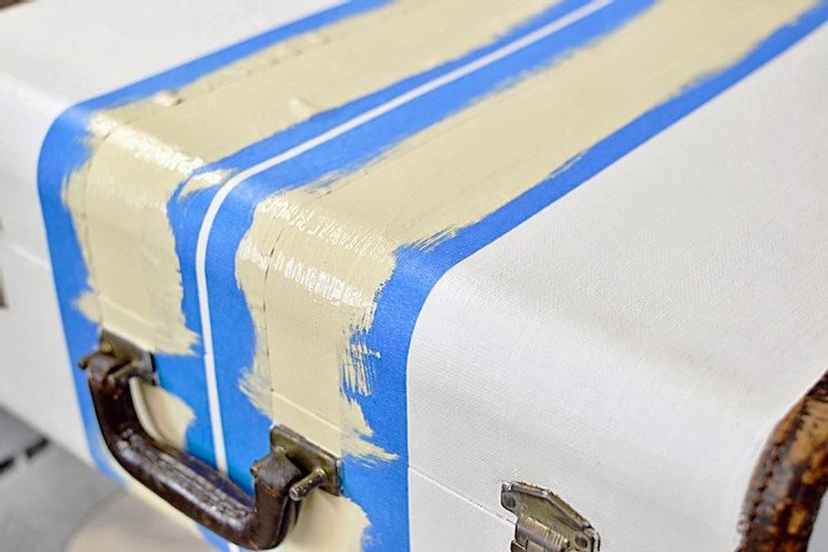 Painted Suitcase Ideas: How to Transform Vintage Luggage into Unique Decor