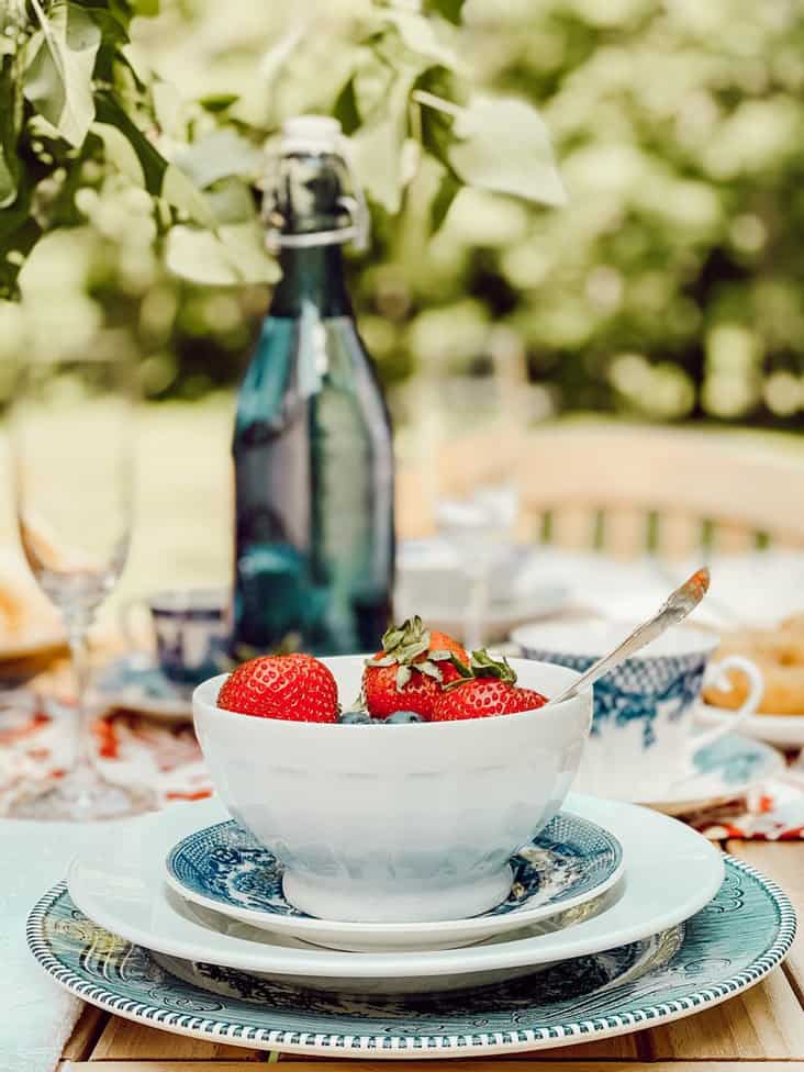 Patriotic tablescapes place setting in red, white, and blue