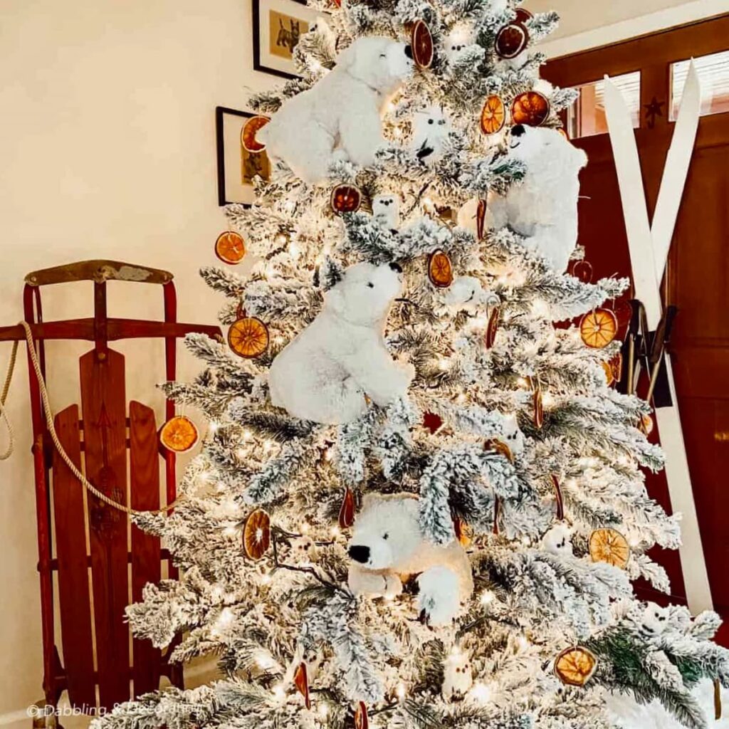 Polar Bear Christmas Decor on Christmas tree for a cozy look with vintage inspired ski lodge decor.