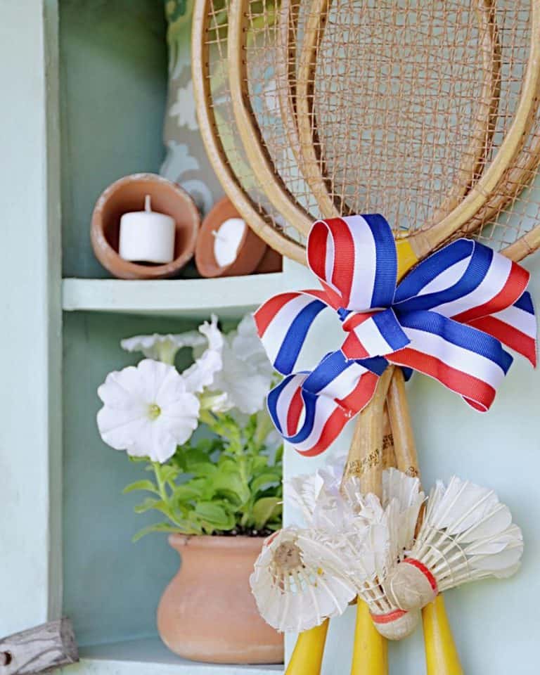 Old Badminton Racquet Sporty DIY Wreath