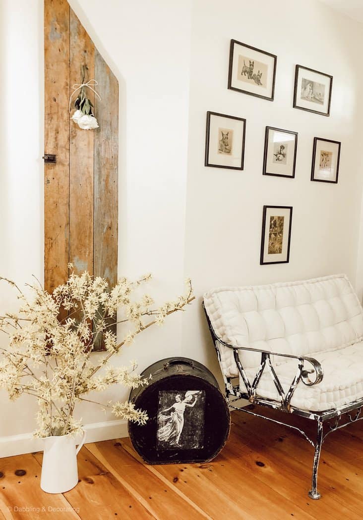 Wrought Iron bench Makeover in a home entryway