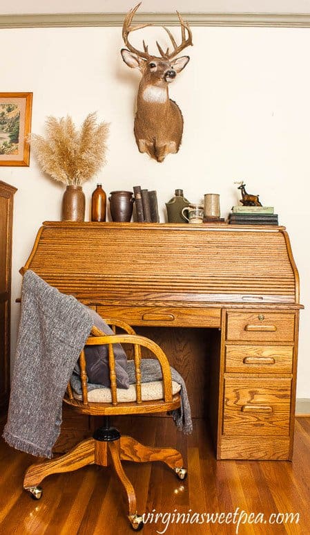 Cabin Decor Office Desk with Vintage Finds.
