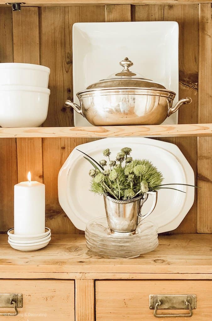 Vintage farmhouse hutch discount