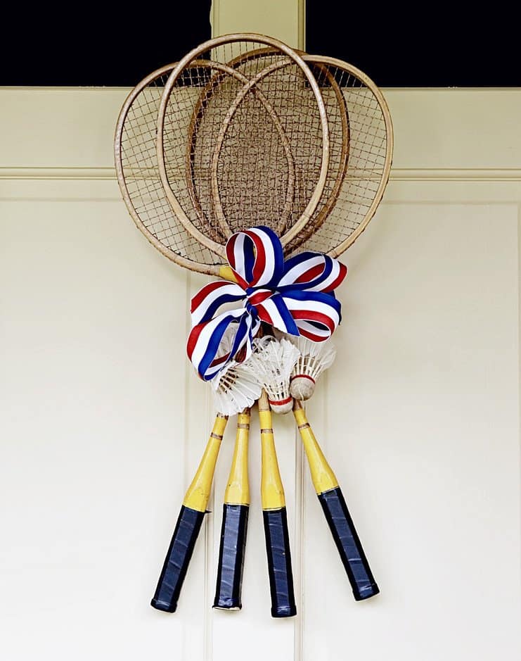 DIY Summer Wreath with Vintage Badminton Racquets