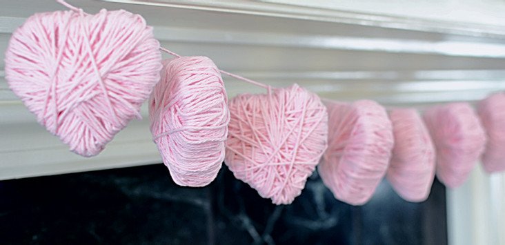 DIY heart garland for Valentine's Day