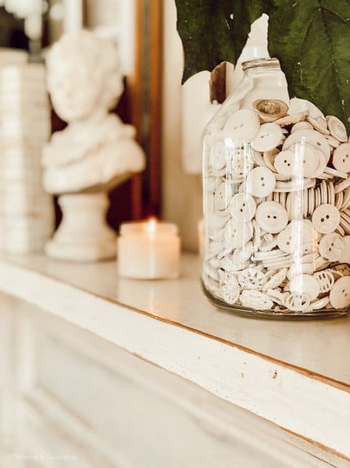 White Summer Farmhouse Mantel