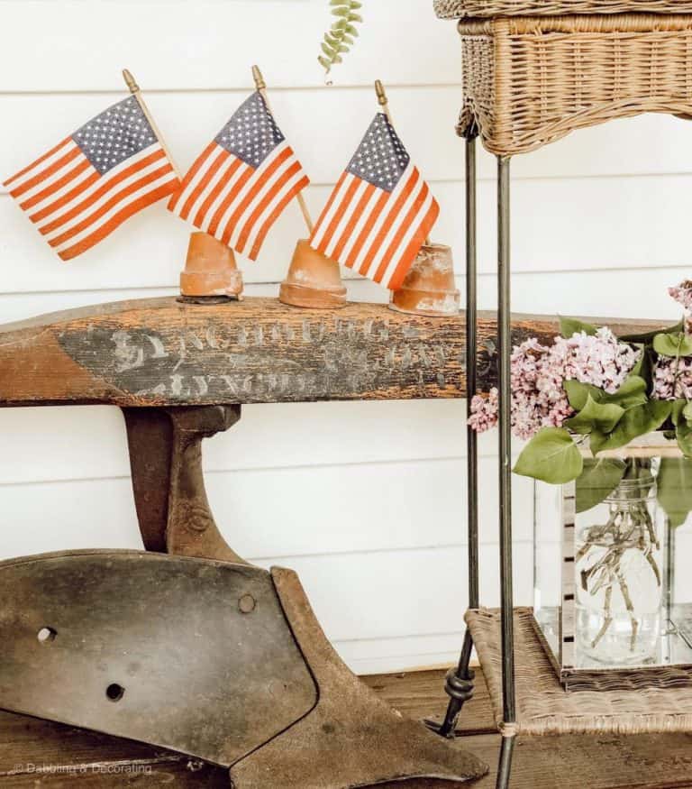 Simple Patriotic Vintage Decor