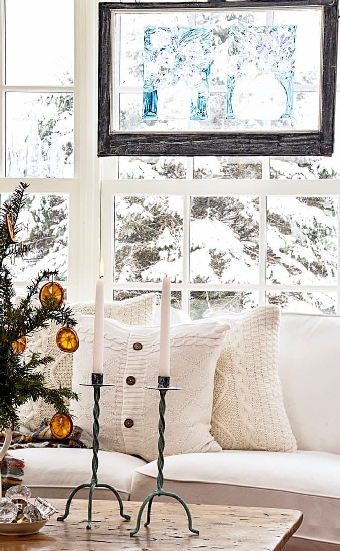 Simple Christmas Decor in the Sunroom.