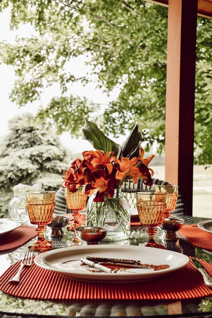 Simple Summer Lobster Tablescape