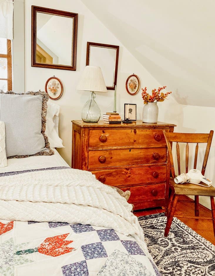 Coastal Maine Antique Guest Bedroom