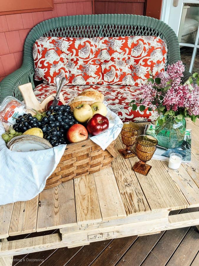 DIY Summer Backyard Picnic