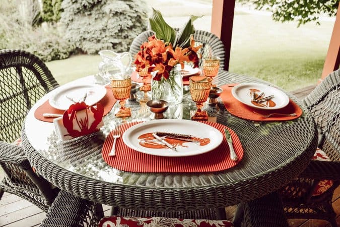 Simple Summer Lobster Tablescape