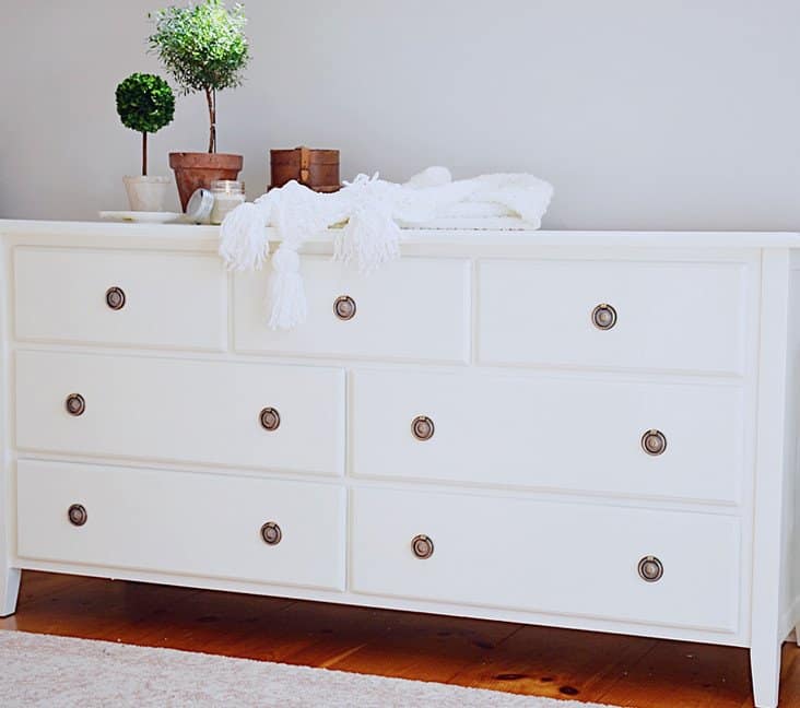 Bedroom Dresser Makeover