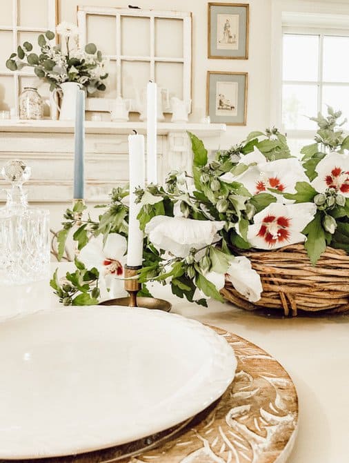 Simple Rose of Sharon Farmhouse Centerpiece