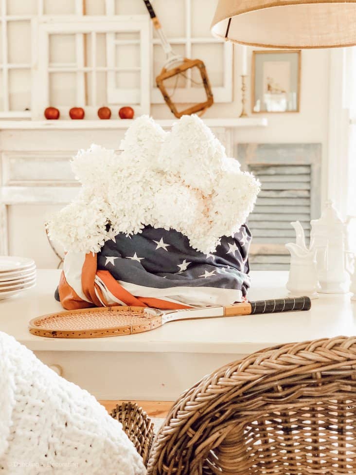 Vintage Patriotic Table Centerpiece