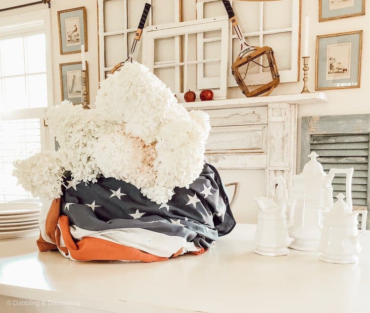 Vintage Patriotic Table Centerpiece