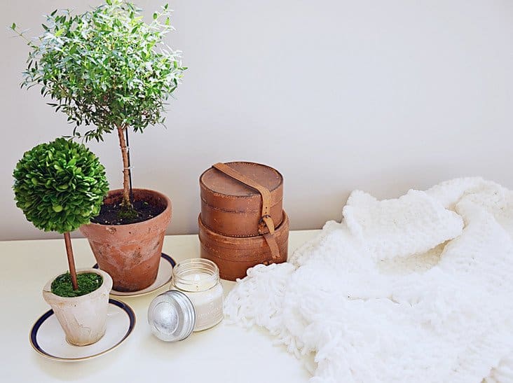 Bedroom Dresser Makeover