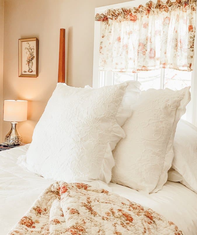 Guest Bedroom Spring Decor Ideas