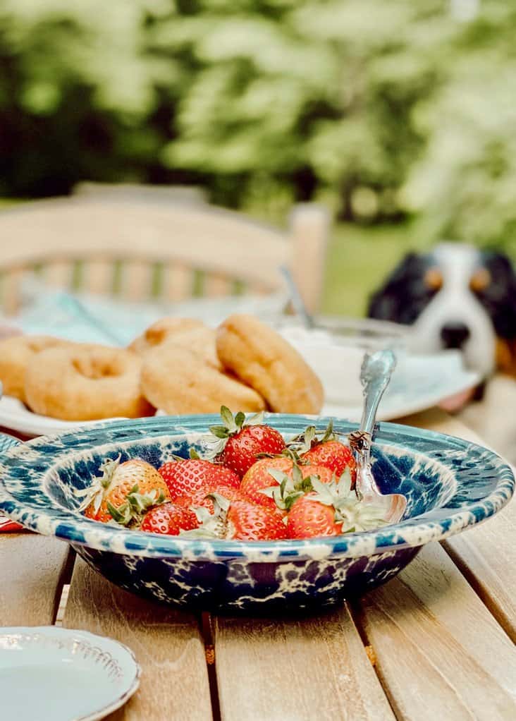 An Alfresco Summer Breakfast Table