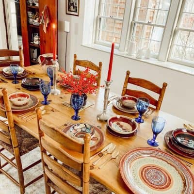 A Simple yet Imaginative Mixed Pottery Winter Table