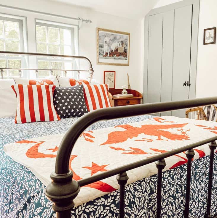 Decorating with Red, White, and Blue in the Guest Bedroom