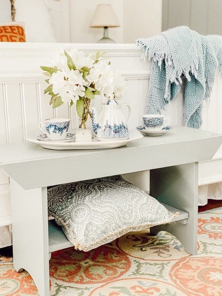 SMALL COTTAGE AND VINTAGE STYLED MASTER BEDROOM SMALL COTTAGE AND VINTAGE STYLED MASTER BEDROOM