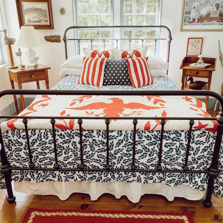 Decorating with Red, White, and Blue in the Guest Bedroom