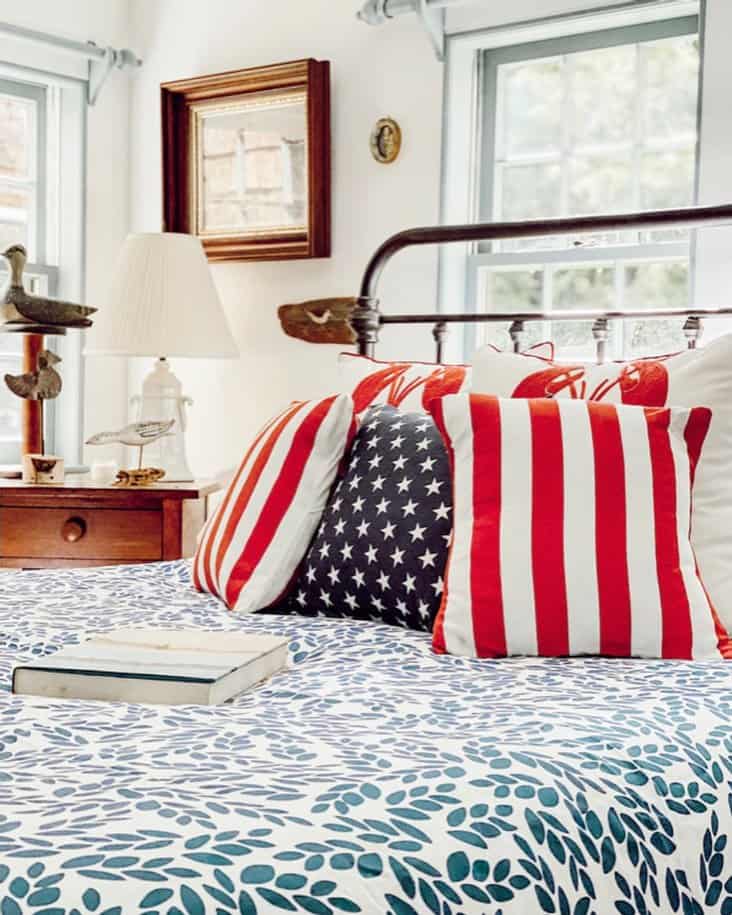 Decorating with Red, White, and Blue in the Guest Bedroom