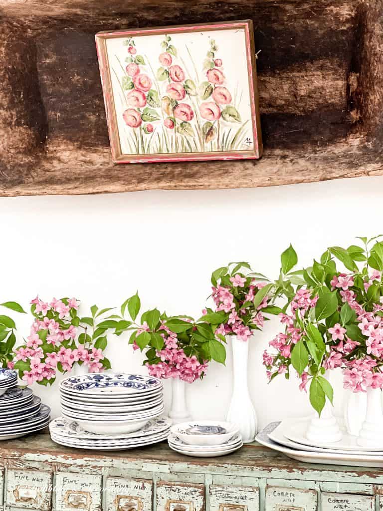 5 Clever Ways to Decorate with Yard Sale Finds
