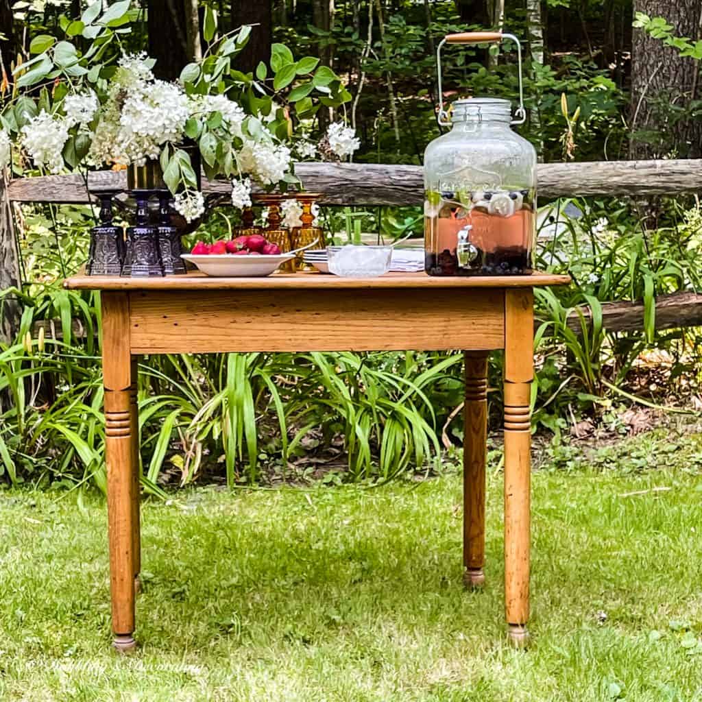 The Cutest Little Outdoor Beverage Table from second hand shops