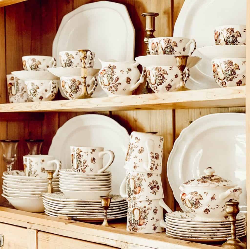 Johnson Brother's Autumn's Delight Dinnnerware Collection