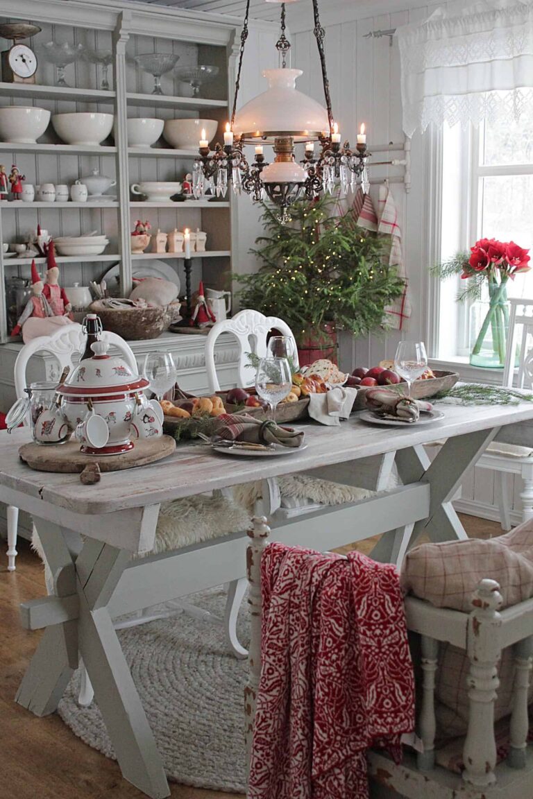 Scandinavian farmhouse Christmas decoration in dining room.