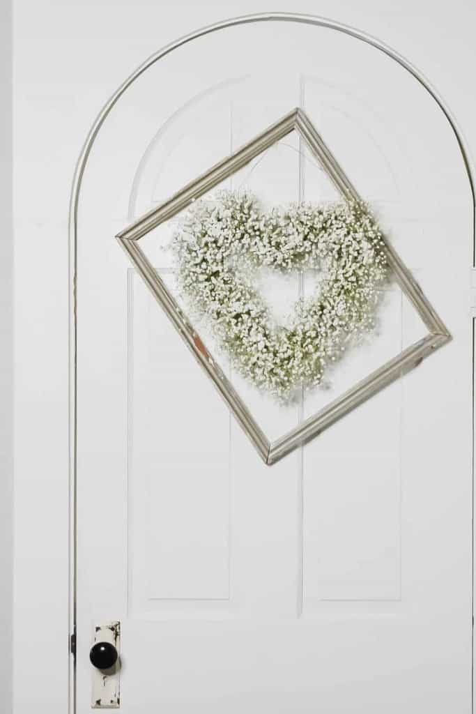 HEART SHAPED WREATH WITH BABY’S BREATH