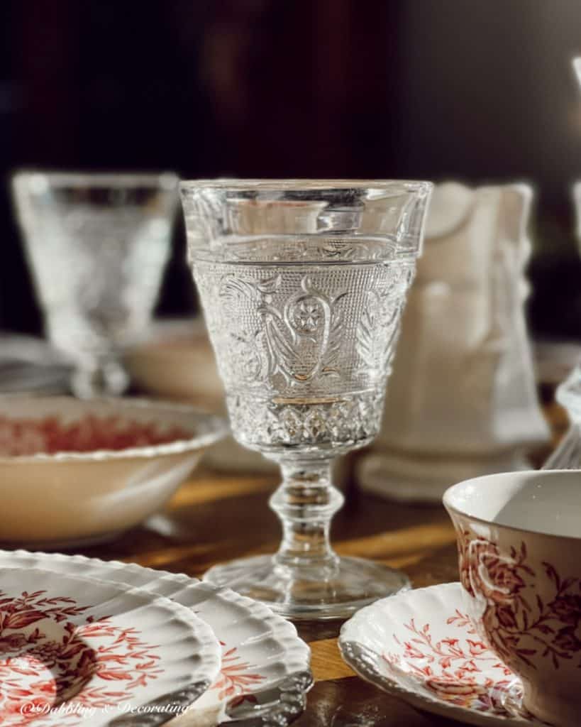 Romantic Table Setting Pretty in Pink