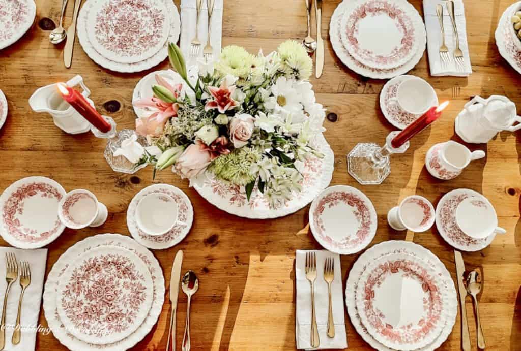 Romantic Table Setting Pretty in Pink