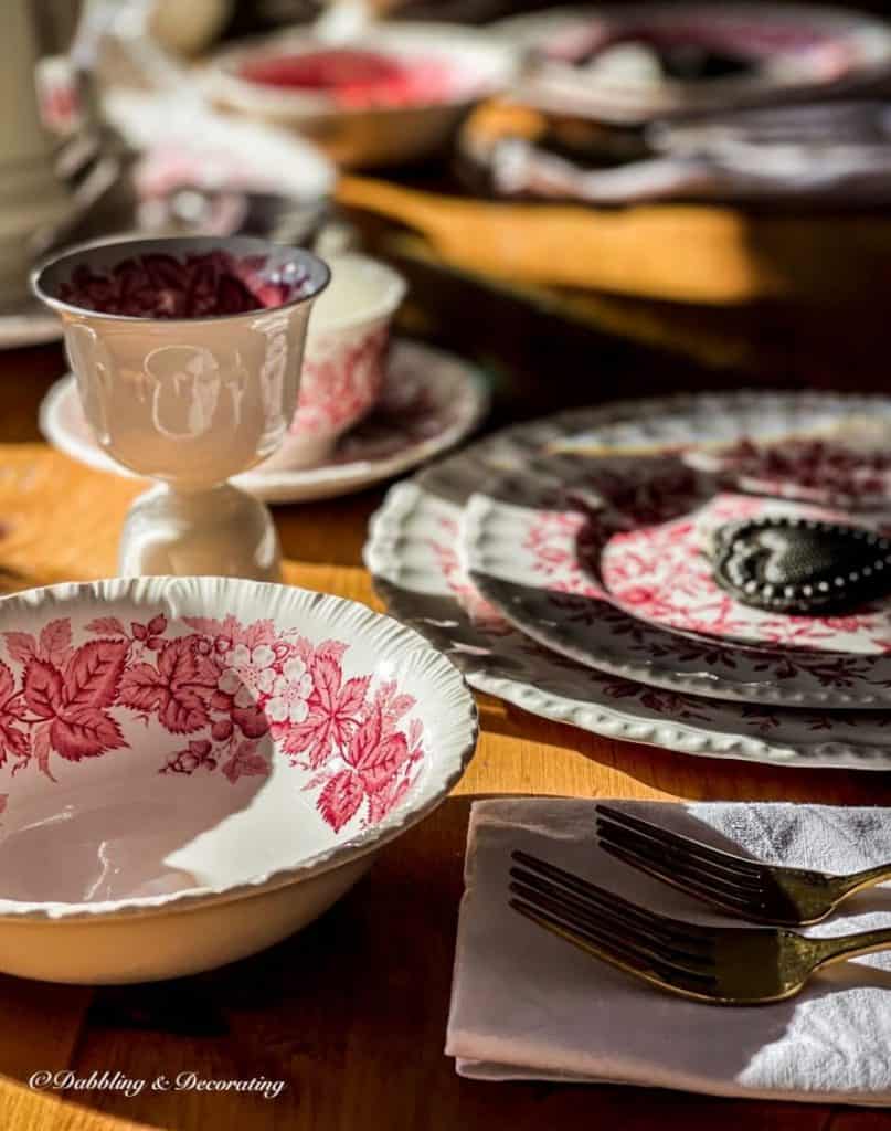 Romantic Table Setting Pretty in Pink