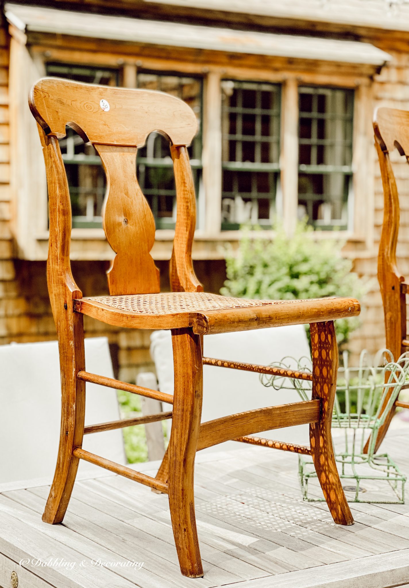 4 Ways To Decorate With Vintage Chairs Dabbling & Decorating