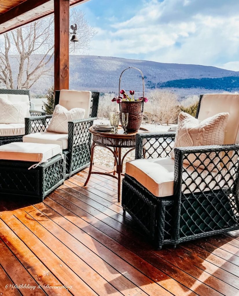 How To Create An Inviting Front Porch with Wicker Furniture