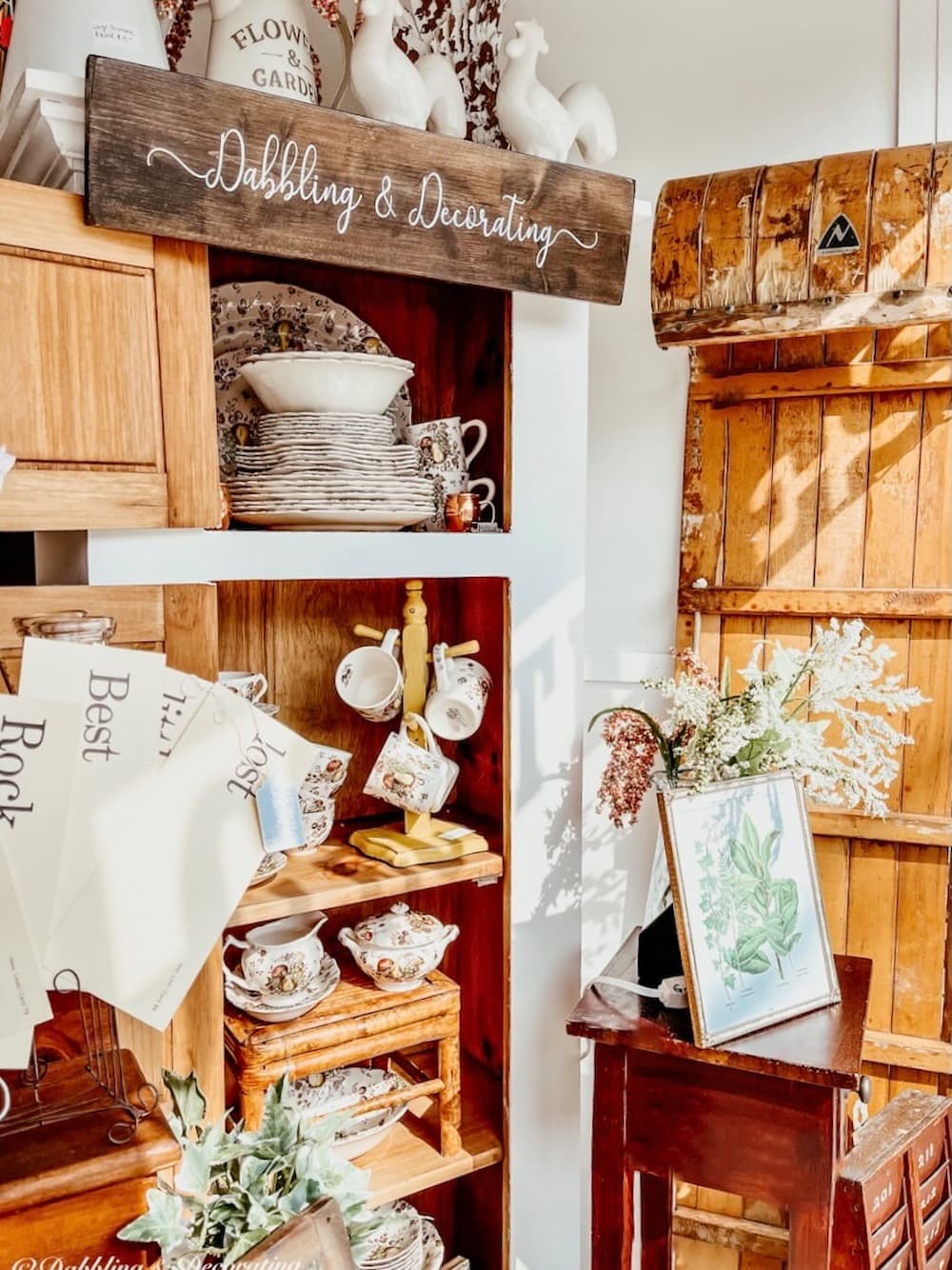 How to Start a Vintage Booth Business