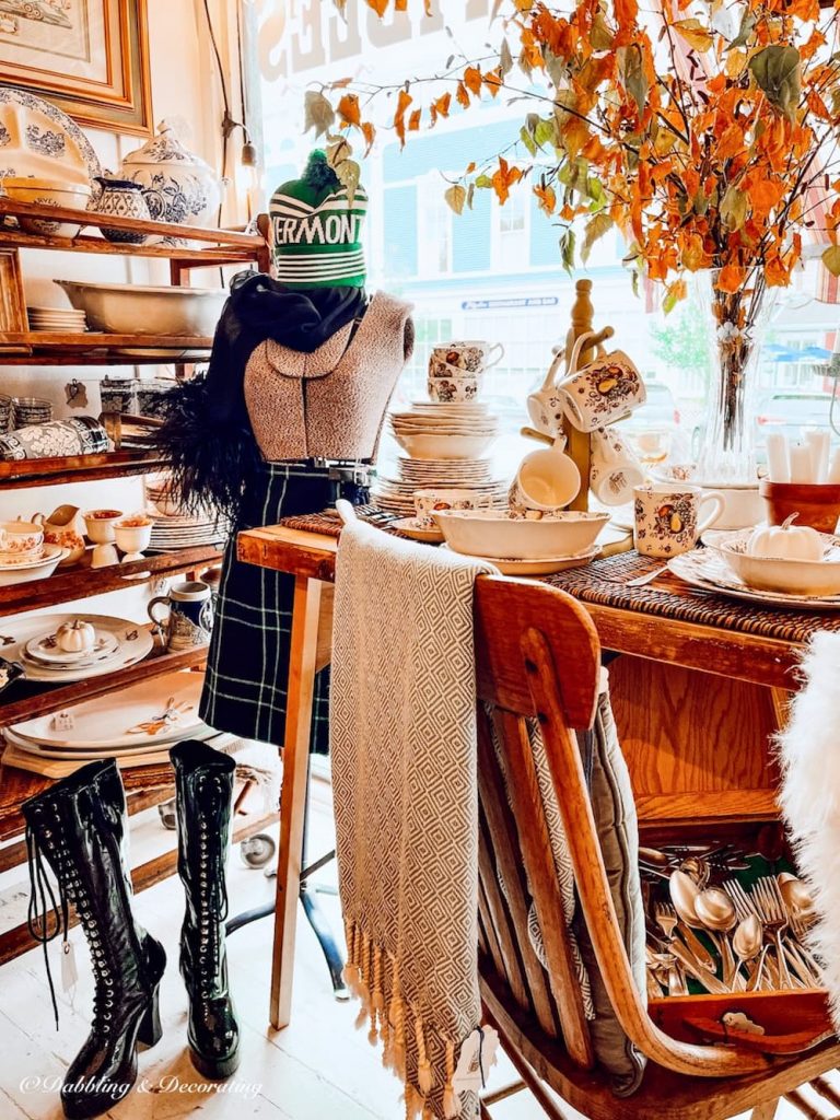 10 Irresistible Antique Bargain Finds Thrifting with the Gals