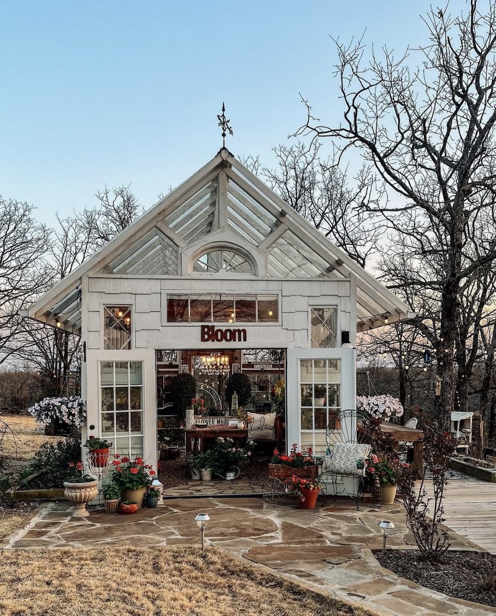 Gorgeous Greenhouses to Swoon Over 