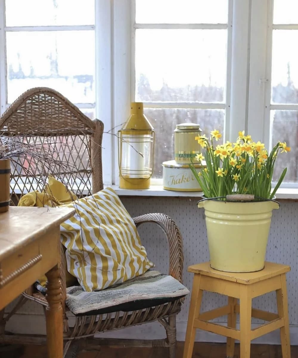 Scandinavian Spring Homes When Less is More (1)