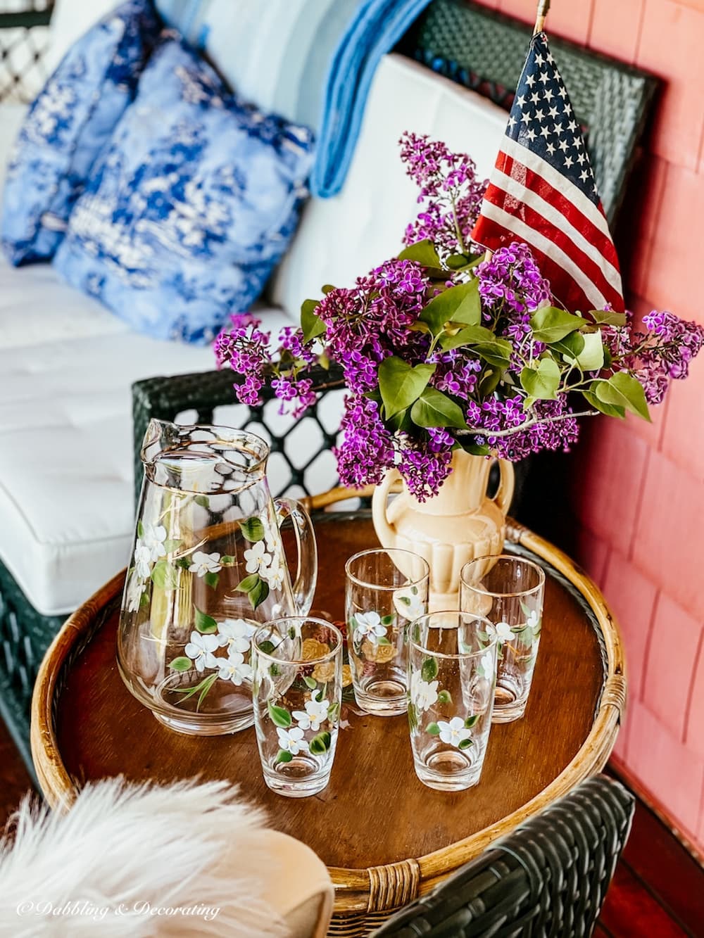 Simple Vintage Americana Porch Table Ideas