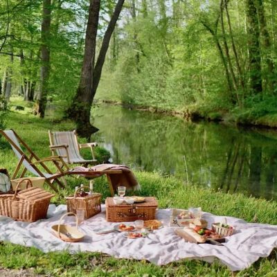 The Humble Joys of an Old Fashioned Picnic Basket
