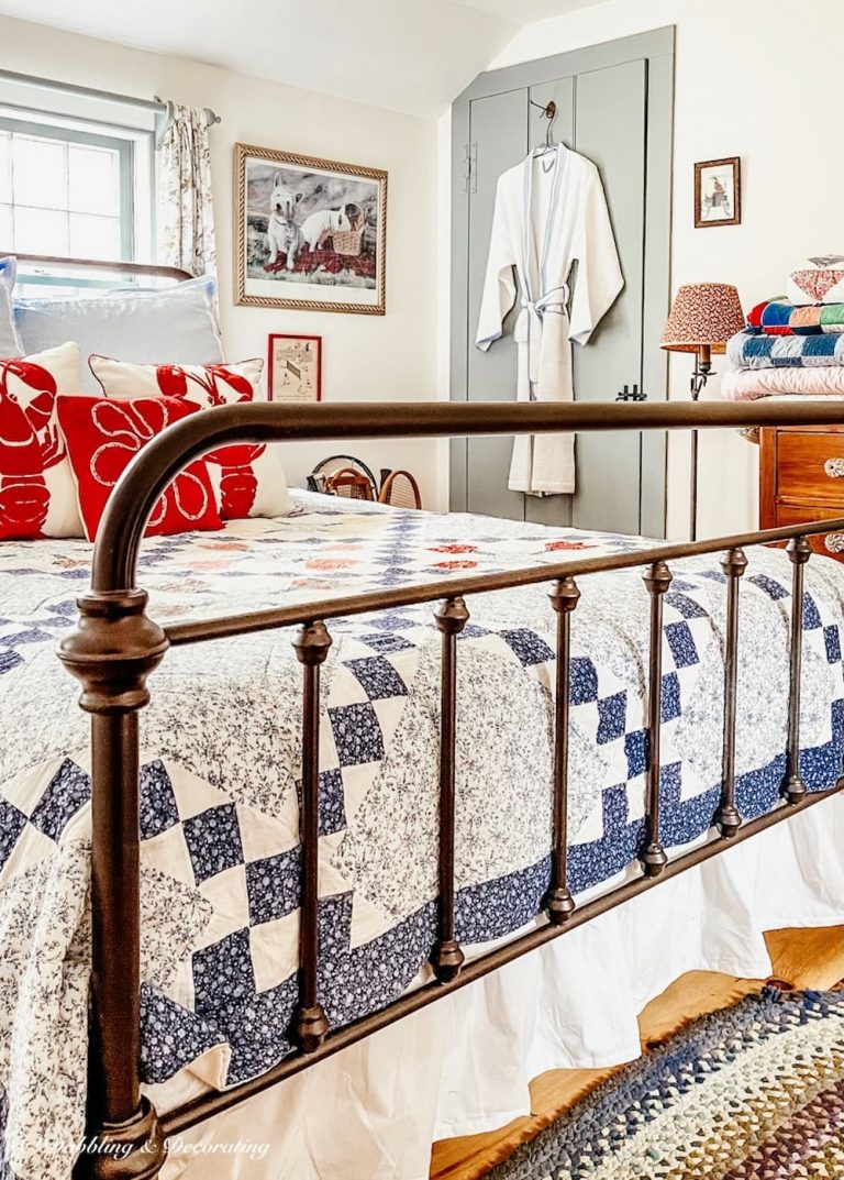 12 Cottage Vintage Guest Bedroom Ideas | Dabbling & Decorating