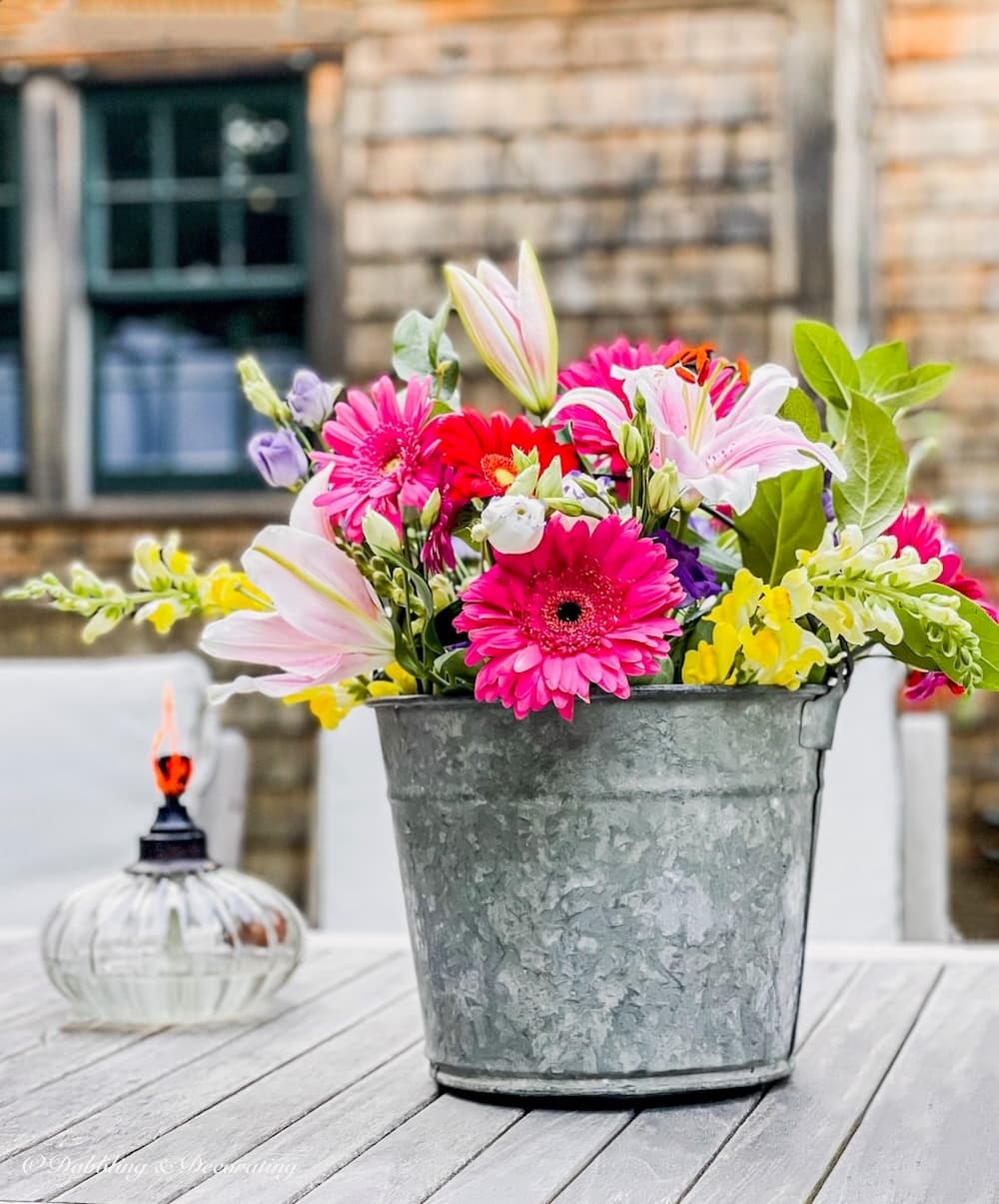 Old Galvanized Bucket Planter Ideas