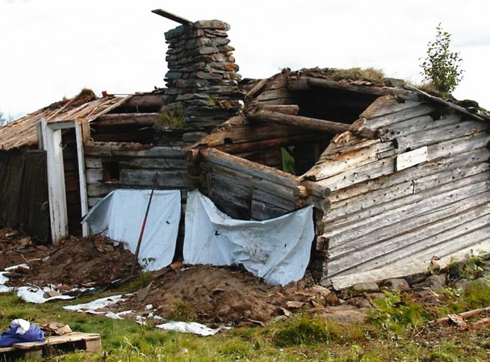 Run down old Scandinavian cottage