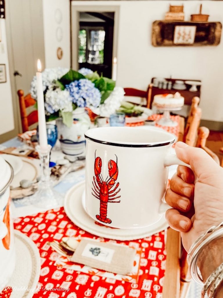 lobster decor mug cheers to table setting.