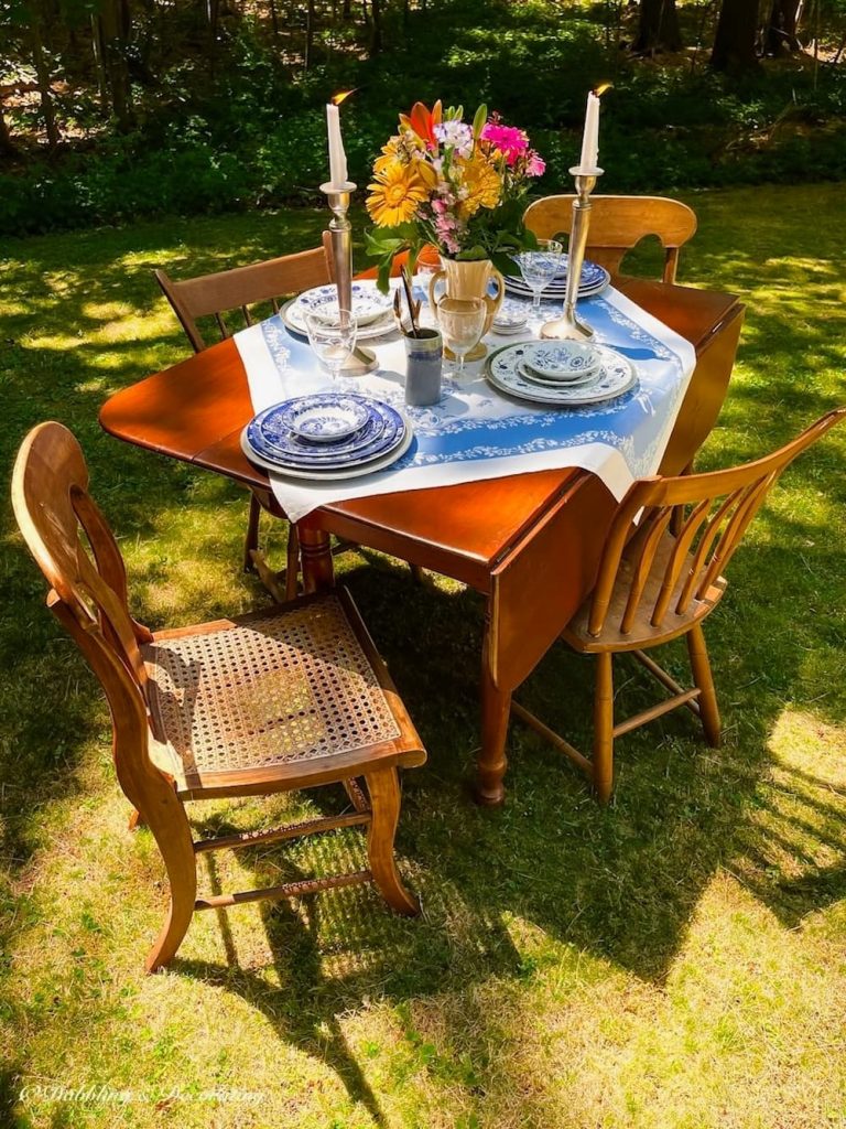 How to Fashionably Bring Your Dining Room Outside This Summer