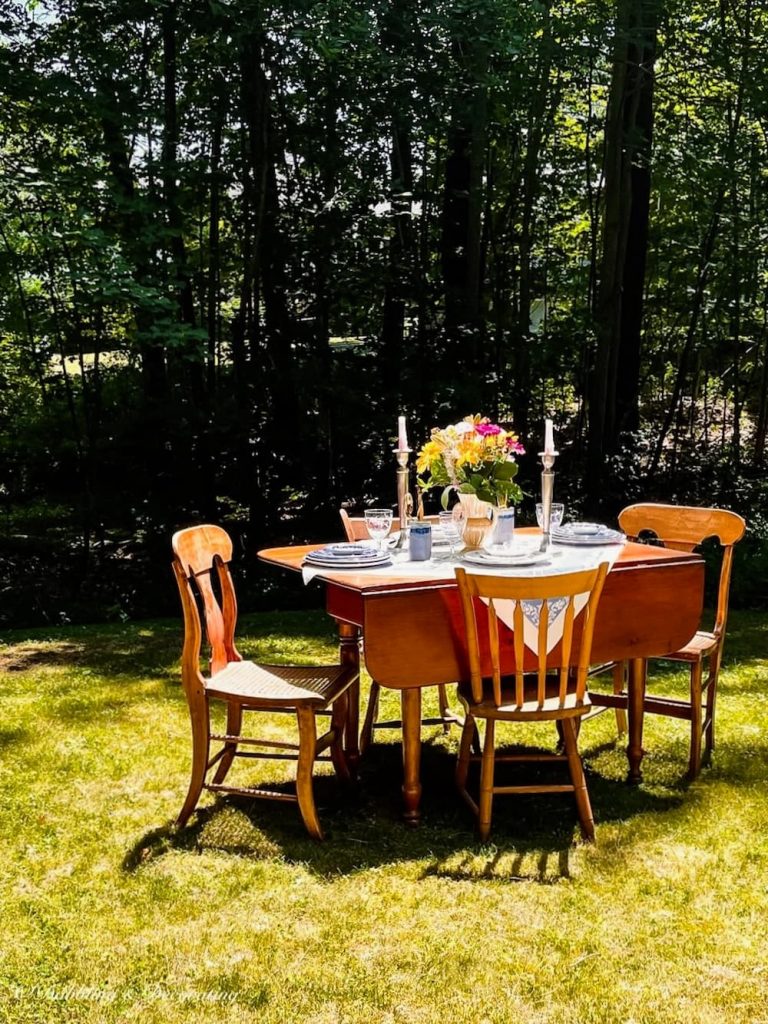 How to Fashionably Bring Your Dining Room Outside This Summer